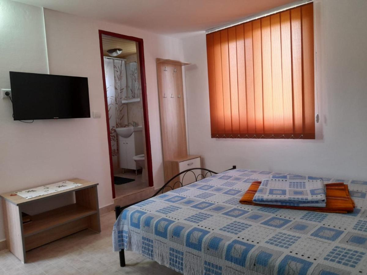 Pensiunea Lyo Două Mai Dış mekan fotoğraf